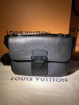 Louis Vuitton S lock Slingbag M58487