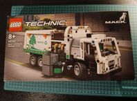 Lego technic Mack LR Electric Garbage truck