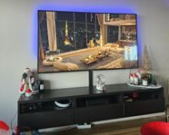 Smart TV 65" tum + Tv-Bänk 3 lådor Paket + Väggfäste