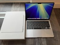 MacBook Air 2022 M2 ser ut som ny