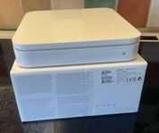 Apple AirPort Extreme router