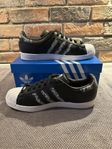 Adidas Superstar Graffiti Paisly