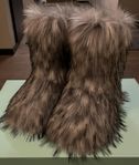 Fluffiga Boots