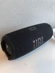 JBL Charge 5 sparsamt använd