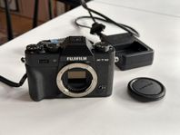 Fujifilm X-T10 med tillbehör i fint skick