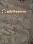 Officiell Malmö FF T shirt med autografer