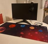 Lenovo 24 tum, gamingheadset och musmatta 