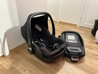 Maxi Cosi Pebble Babyskydd med Family Fix Isofix-bas