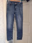 Tommy Hilfiger jeans rak modell (straight)