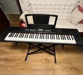 Yamaha Piaggero NP-V80 Digital Piano