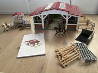 Schleich stall med tillbehör