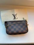 Louis Vuitton Mini Pochette Accessoires