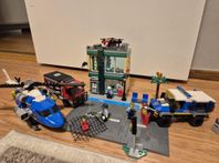 LEGO 60317 City Polisjakt vid Banken med Helikopter 