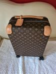 Louis vuitton resväska och dustbag 