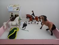 Schleich hästar och ryttare + utrustning