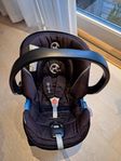 Babyskydd Cybex Aton 2 + bältad/ISOFIX-bas