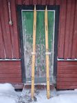 Tengnäs skidor ca220cm långa 