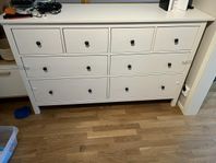 Hemnes byrå 8 lådor 