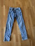 Jeans av märket Jack & Jones stl 27/32 