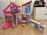 Barbie Malibu House