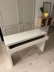 Malm sminkbord