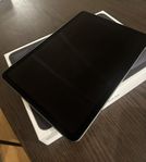 - [ ] iPad Air 5th gen - 64gb. Nyskick/knappt använd