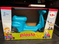 Plasto Scooter