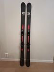 Völkl Mantra Jr. 158 cm + Pjäxor