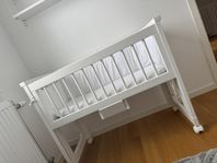 Bedside crib från Troll