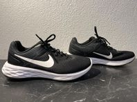 Idrottsskor Nike strl 36,5