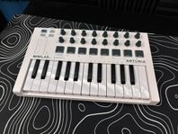 Arturia MiniLab Mk2 MIDI Controller - Bra skick