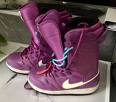 Snowboard Boots Nike (dam storlek 38)