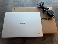 ASUS Chromebook C523N i toppskick