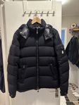 Moncler Montgenevre size 3/M