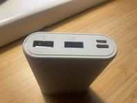 Powerbank Linocell inklusive ladd-sladd Sparsamt använd. 