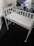 bedside crib