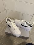 Nike air force 1 07’ strl 45