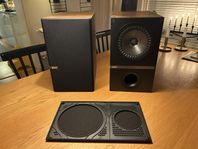 KEF Q300