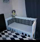 Troll Bedside Crib