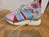 Karl Lagerfeld sneakers, storlek 40