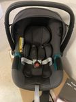 Britax babyskydd inklusive Isofix bas