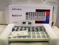 Arturia BEATSTEP midi controller