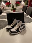 Jordan 1 mid obsidian stl. 42