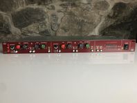 Kompressor  TLAudio Crimson C3021