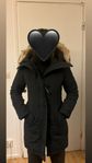 Canada Goose svart jacka storlek 2XS