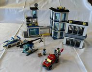 Lego City 60141 - Polisstation