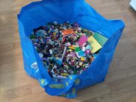 Lego ca 10 kg med många beskrivningar 