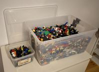 LEGO 10kg blandat inkl figurer och bionicle