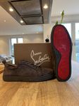 gråa Louboutin  