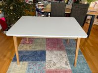 Matbord/ dining table